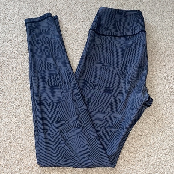 Womens Gymshark Geometric Leggings - Picture 6 of 6